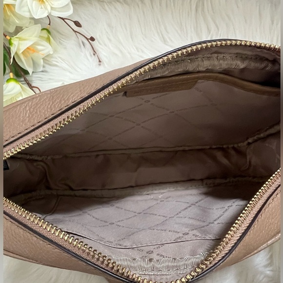 NWT⭐️ MICHEAL KORS BAG - Picture 4 of 6